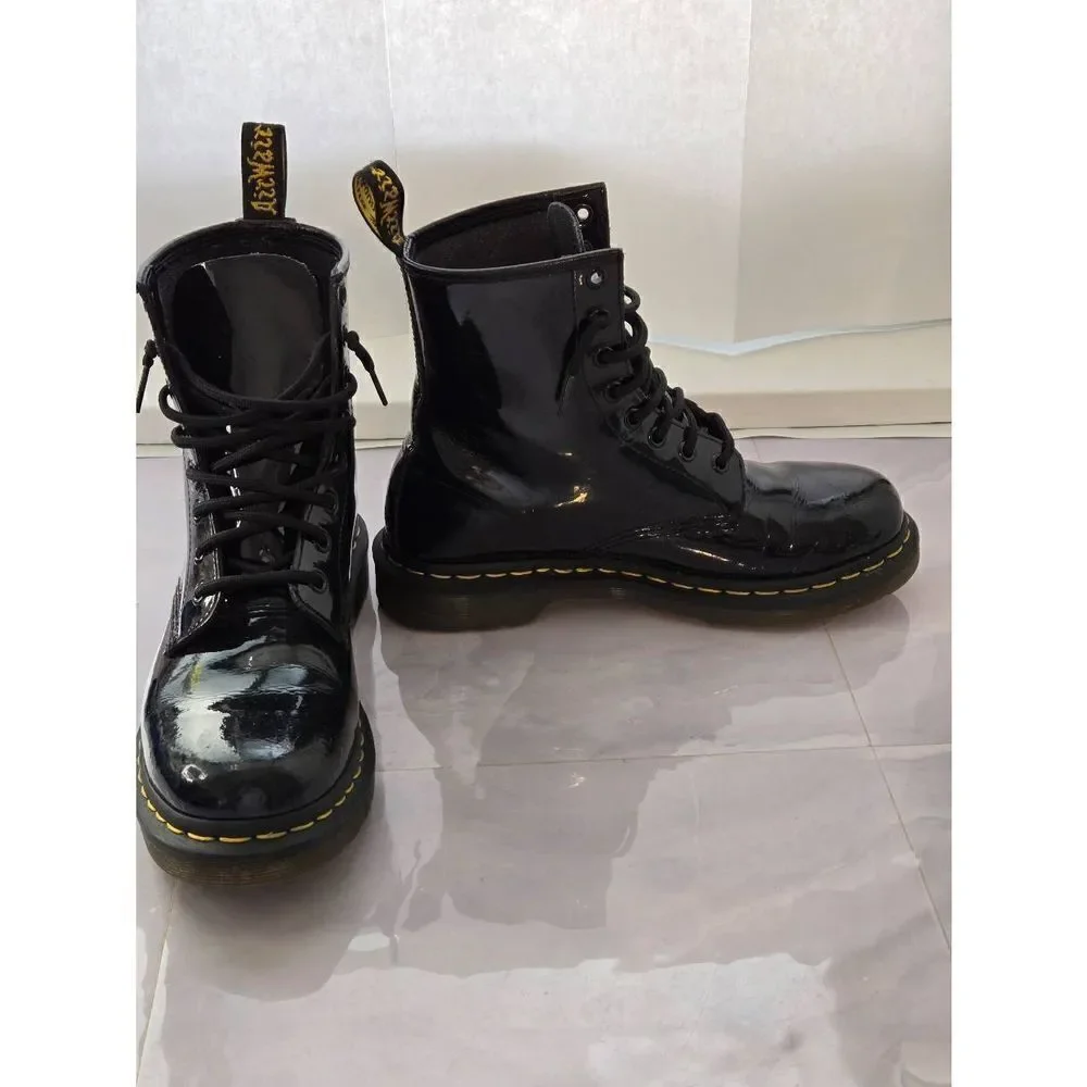 Dr. Martens 1460 Womens Size 8 Black Air Wait Patent Leather Boot - Picture 6 of 9